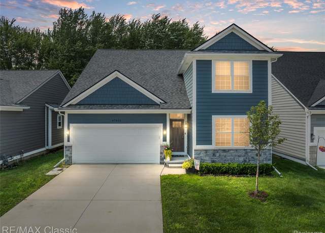 Property at 47031 Brookview Dr, Chesterfield, MI 48047, 3 beds, 3 baths