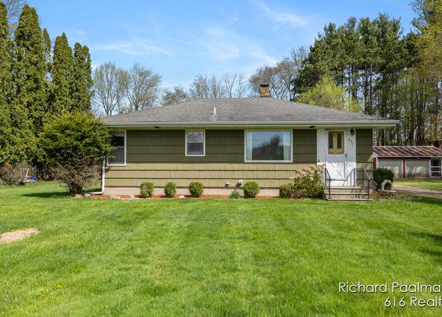 Property at 827 12 Mile Rd NW, Sparta, MI 49345, 3 beds, 1 bath