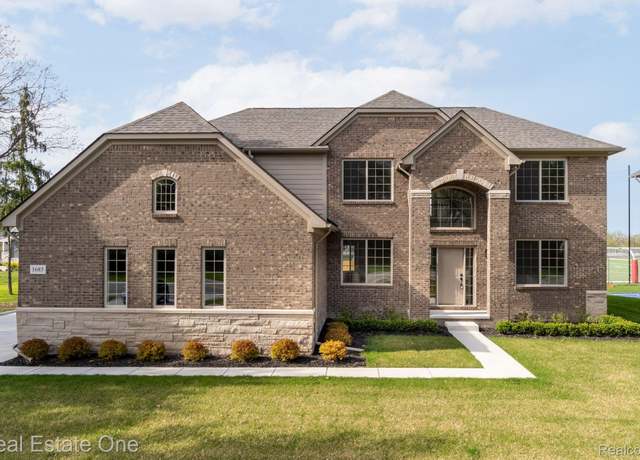 Property at 3122 Frankton Dr, Madison Heights, MI 48083, 4 beds, 3 baths