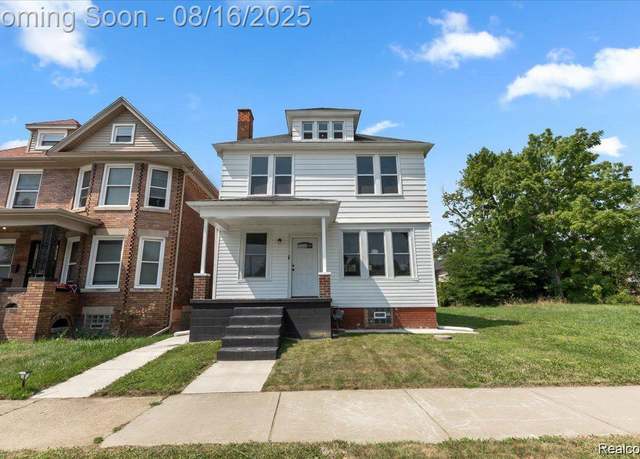 Property at 3427 Townsend St, Detroit, MI 48214, 4 beds, 1.5 baths