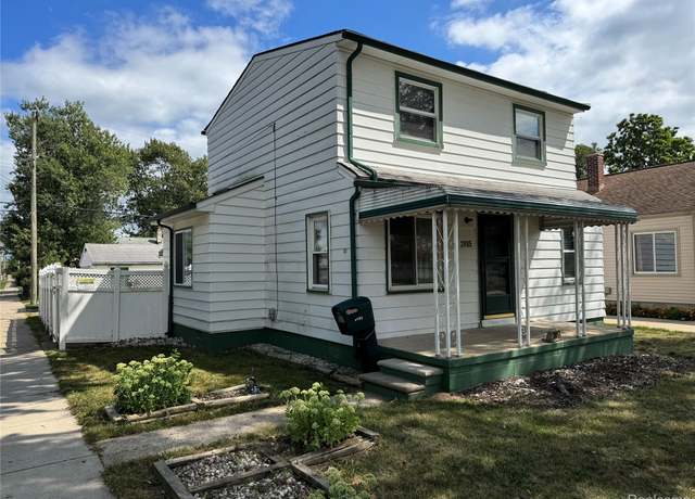 Property at 3805 20th St, Wyandotte, MI 48192, 2 beds, 1 bath