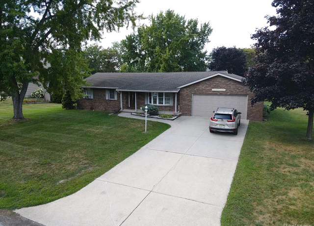 Property at 1150 Watson Dr, Fort Gratiot Charter Township, MI 48059, 3 beds, 2 baths