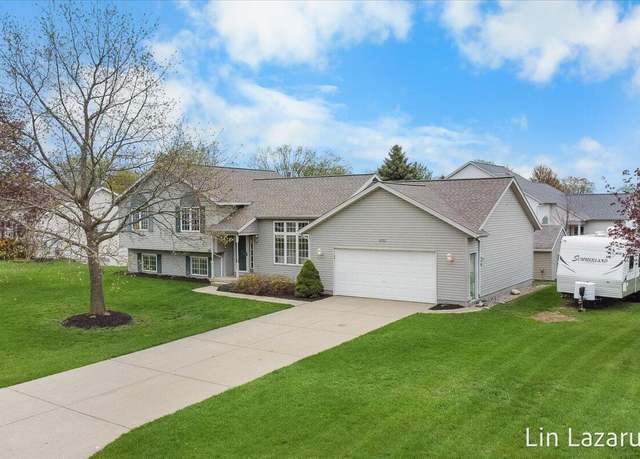 Property at 6332 Rush Creek Ct, Hudsonville, MI 49426, 4 beds, 2.5 baths