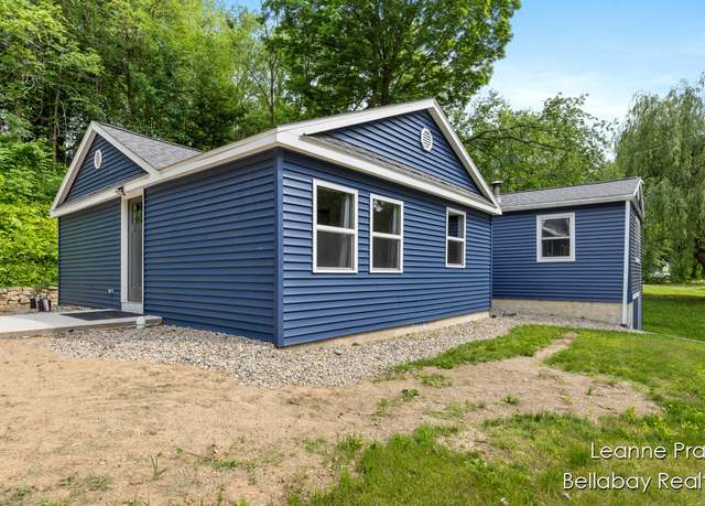 Property at 325 Donna Dr, Lake Odessa, MI 48849, 2 beds, 1 bath