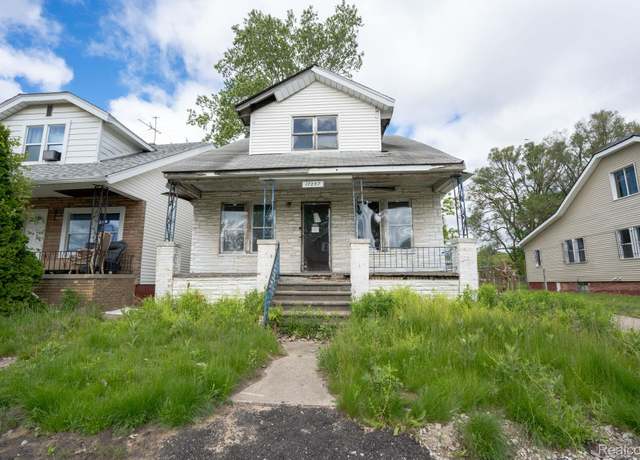 Property at 17257 Moenart St, Hamtramck, MI 48212, 3 beds, 1 bath
