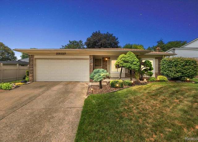 Property at 39327 Timberlane Dr, Sterling Heights, MI 48310, 3 beds, 2.5 baths