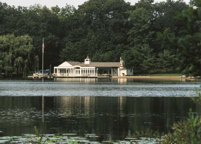 Property at 2623 Turtle Shores Dr, Bloomfield Charter Township, MI 48302, 1 bed, 1.5 baths