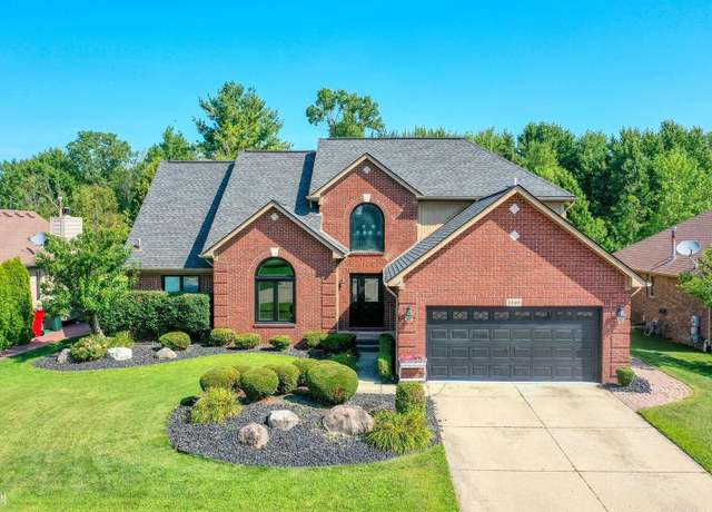 Property at 19985 Pine Cone Dr, Macomb Township, MI 48042, 4 beds, 2.5 baths