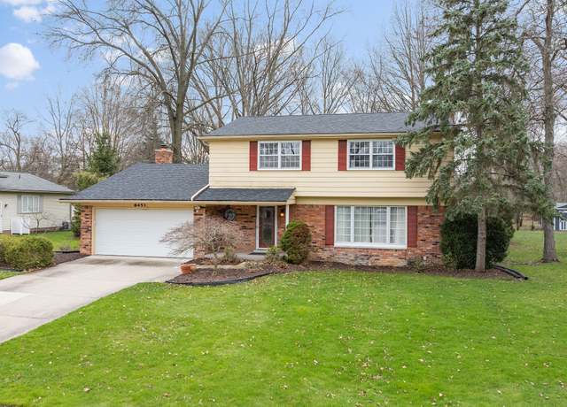 Property at 8453 Hampton Rd, Grosse Ile, MI 48138, 4 beds, 2.5 baths