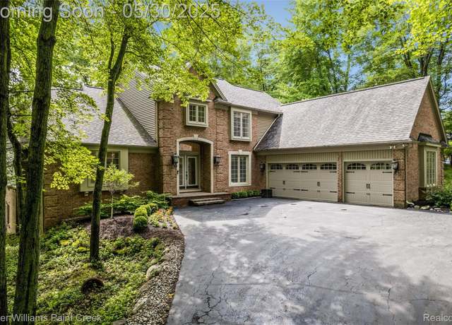 Property at 3120 Pond Rd, Leonard, MI 48367, 5 beds, 3.5 baths