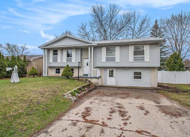 Property at 14112 North Rd, Fenton, MI 48430, 4 beds, 2 baths