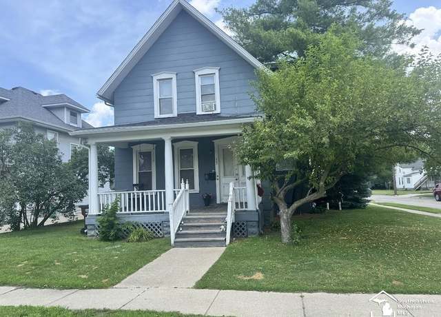 Property at 402 W Sixth St, Monroe, MI 48161, 4 beds, 2 baths