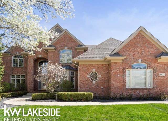 Property at 1122 Silver Creek Ct, Rochester Hills, MI 48306, 4 beds, 5 baths