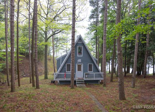 Property at 10807 Old Freesoil Rd, Manistee, MI 49660, 1 bed, 1 bath