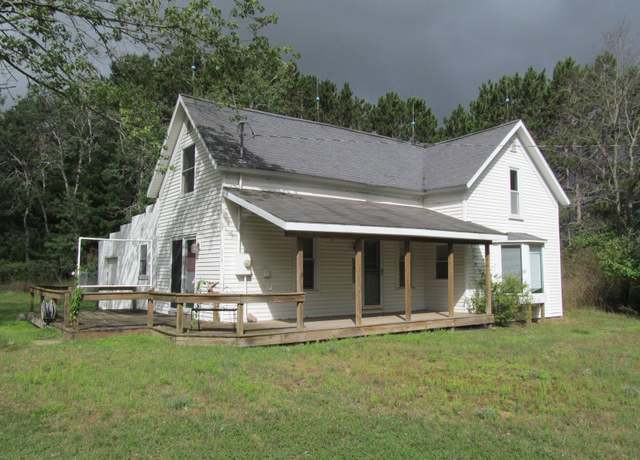 Property at 8402 S 39 Rd, Cadillac, MI 49601, 3 beds, 1 bath