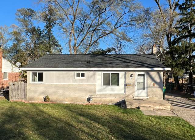 Property at 865 Desoto Ave, Ypsilanti, MI 48198, 3 beds, 1.5 baths