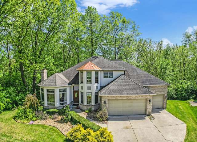 Property at 1506 Golfside Ct, Flushing, MI 48433, 4 beds, 3.5 baths