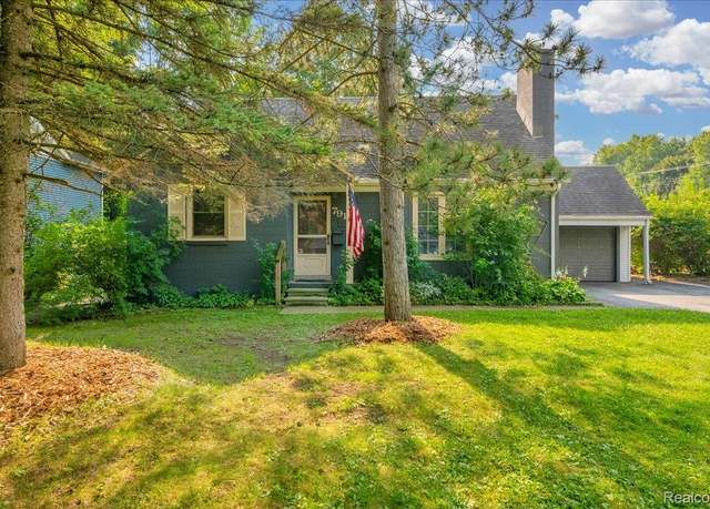 Property at 791 Horton St, Northville, MI 48167, 3 beds, 2 baths