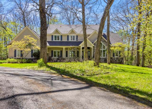 Property at 10139 Augusta Valley Ct SE, Ada, MI 49301, 4 beds, 3.5 baths
