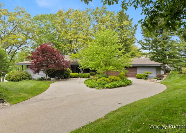 Property at 7320 Whispering Ridge St SE, Grand Rapids, MI 49546, 4 beds, 3 baths