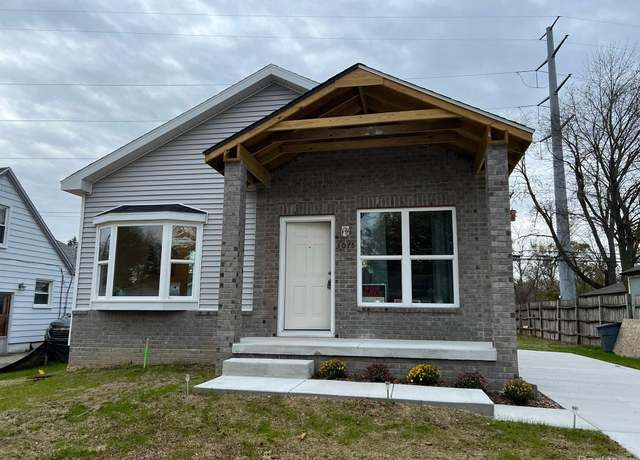 Property at 3075 Waukegan St, Auburn Hills, MI 48326, 3 beds, 2 baths