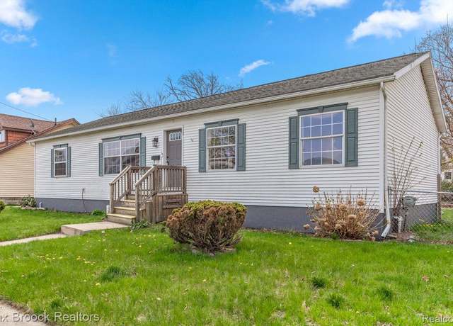 Property at 736 E Granet Ave, Hazel Park, MI 48030, 4 beds, 2 baths