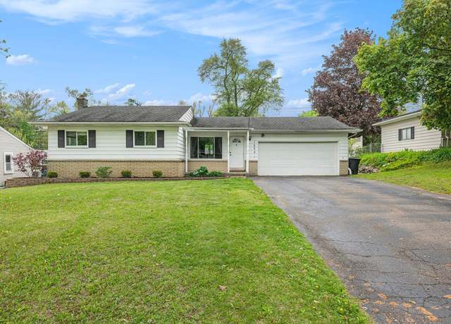 Property at 1594 Marylestone Dr, West Bloomfield, MI 48324, 3 beds, 1.5 baths