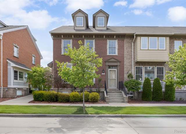 Property at 750 2nd St #27, Wyandotte, MI 48192, 2 beds, 2.5 baths