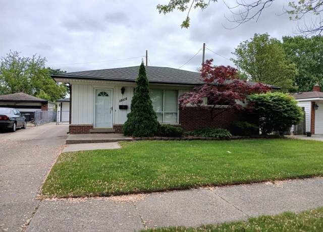 Property at 30428 Hayes Rd, Roseville, MI 48066, 3 beds, 1.5 baths