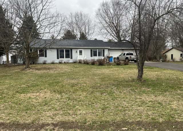 Property at 32730 Cable Dr, Dowagiac, MI 49047, 3 beds, 2 baths