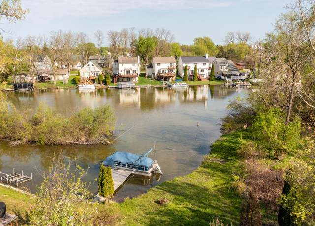 Property at 1389 S Cass Lake Rd, Waterford, MI 48328, 2 beds, 1 bath
