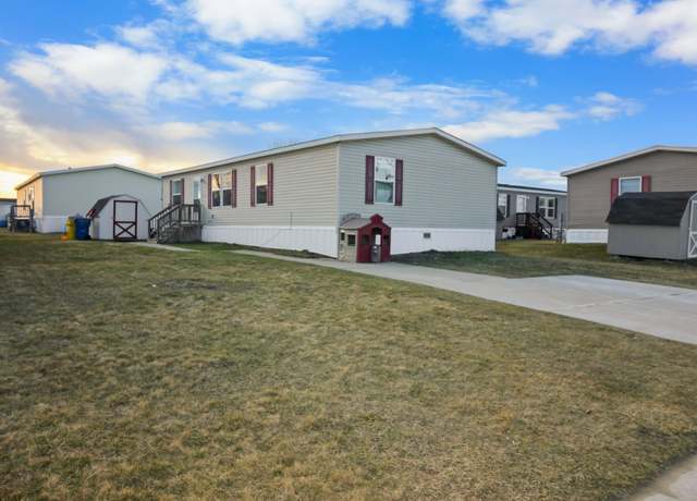 Property at 23154 Heron, New Boston, MI 48164, 3 beds, 2 baths