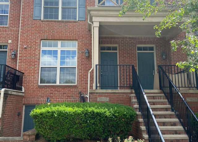 Property at 39621 Springwater Dr, Northville, MI 48168, 2 beds, 2.5 baths
