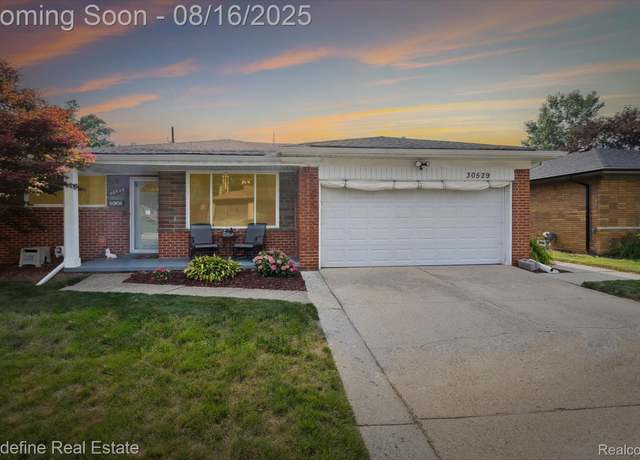 Property at 30529 Newport Dr, Warren, MI 48088, 3 beds, 1.5 baths