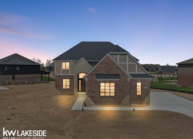 Property at 692 Westlake Ave, Oxford, MI 48371, 4 beds, 2.5 baths