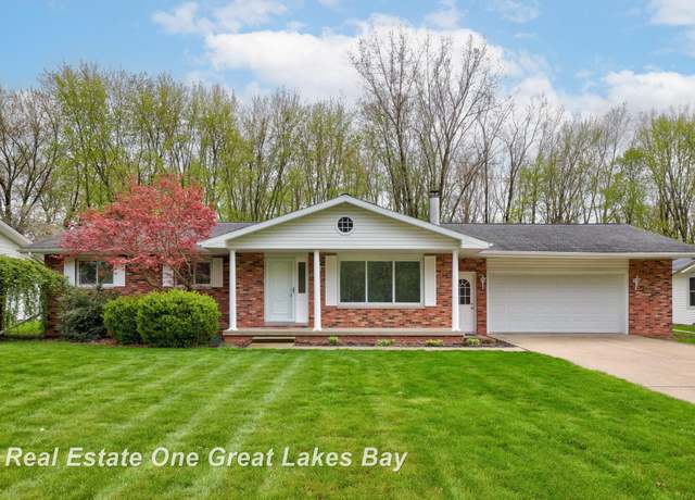 Property at 5234 Mcgrandy Rd, Bridgeport, MI 48722, 3 beds, 1.5 baths