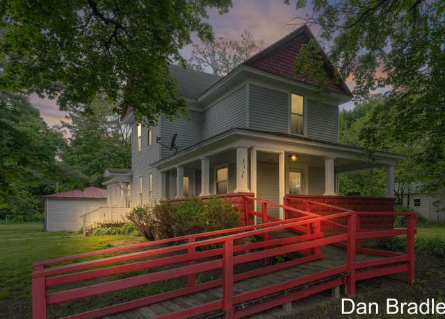 Property at 334 Cedar St, Howard City, MI 49329, 4 beds, 3 baths