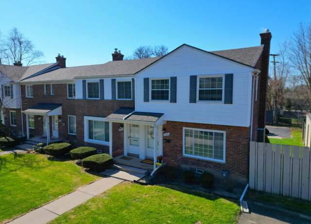 Property at 23300 Edsel Ford Ct #25, St Clair Shores, MI 48080, 2 beds, 1 bath