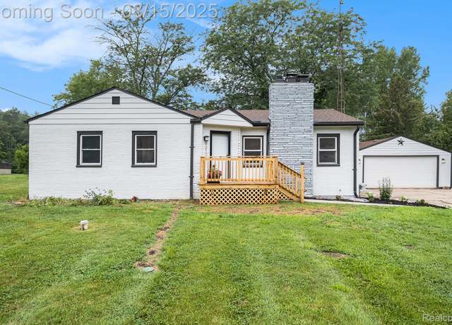 Property at 9212 Fenton Rd, Mundy Township, MI 48439, 3 beds, 1 bath