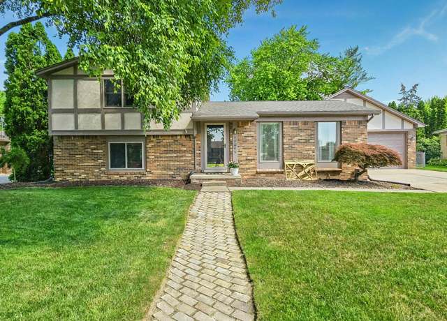 Property at 19349 Todd Dr, Clinton Township, MI 48038, 3 beds, 2 baths