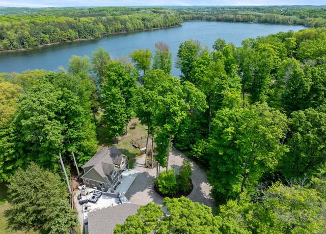Property at 7105 SE Torch Lake Dr, Alden, MI 49612, 4 beds, 3 baths