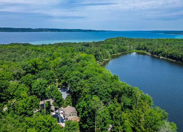 Property at 7105 SE Torch Lake Dr, Alden, MI 49612, 4 beds, 3 baths