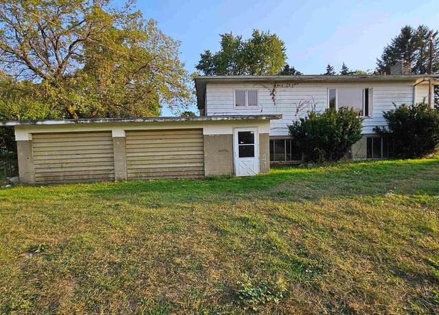 Property at 2965 S Winn Rd, Winn, MI 48896, 3 beds, 2 baths