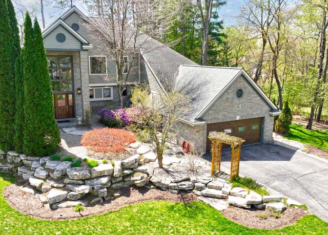 Property at 1151 Abseguami Trl, Lake Orion, MI 48362, 4 beds, 3.5 baths