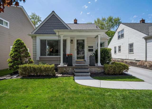 Property at 2989 Thomas Ave, Berkley, MI 48072, 3 beds, 2.5 baths