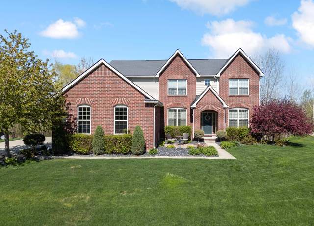 Property at 717 Dennison Ct, Oakland, MI 48363, 4 beds, 2.5 baths