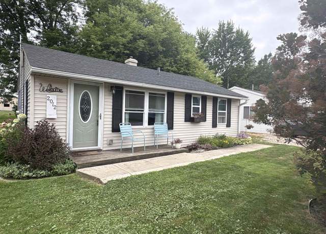 Property at 2012 Kilbourn Ave, Owosso, MI 48867, 2 beds, 1 bath