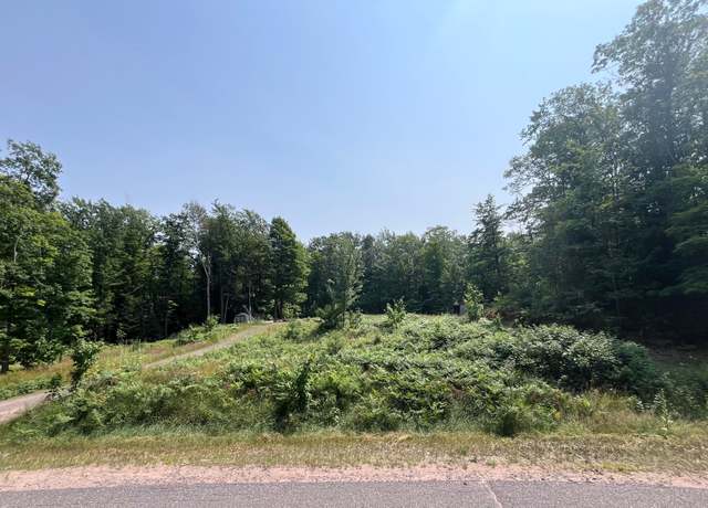 Property at 154 Neejee Rd, Negaunee, MI 49866, 0.5 baths