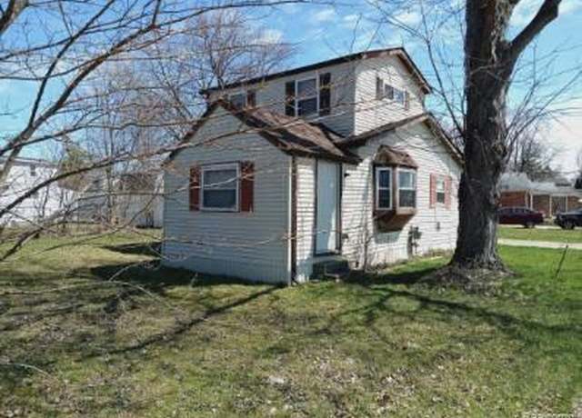 Property at 22419 Hoffman St, St Clair Shores, MI 48082, 3 beds, 1 bath