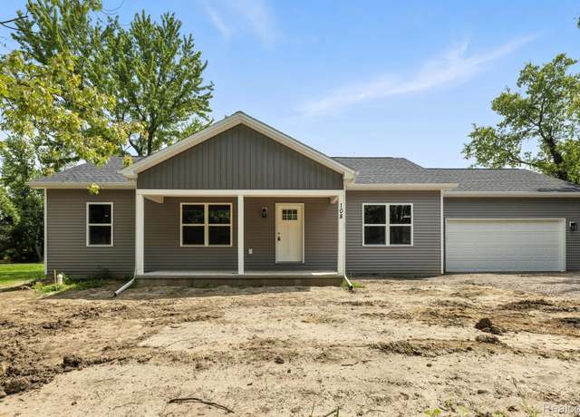 Property at 108 N Lester St, Capac, MI 48014, 3 beds, 2 baths